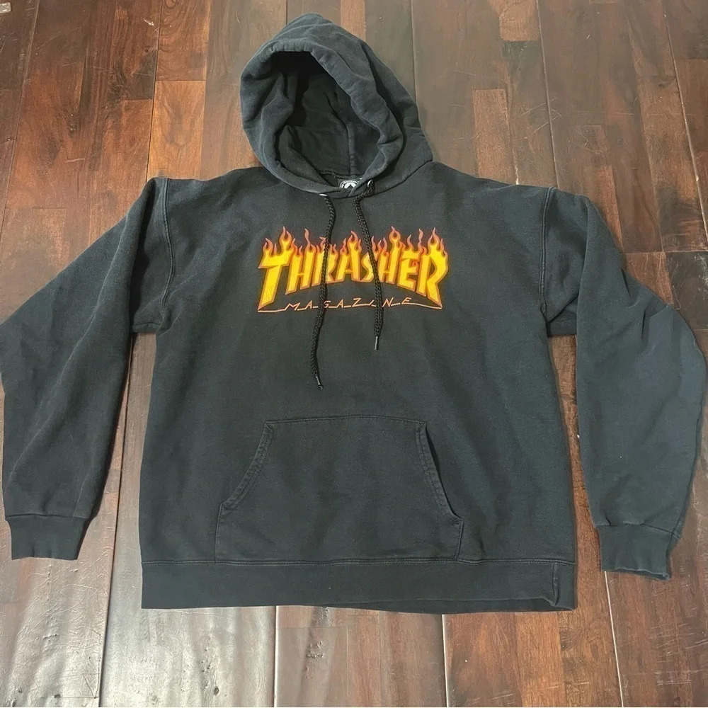 Thrasher Magazine Men's Medium Flames Logo Black Skateboard Hoodie Pullover